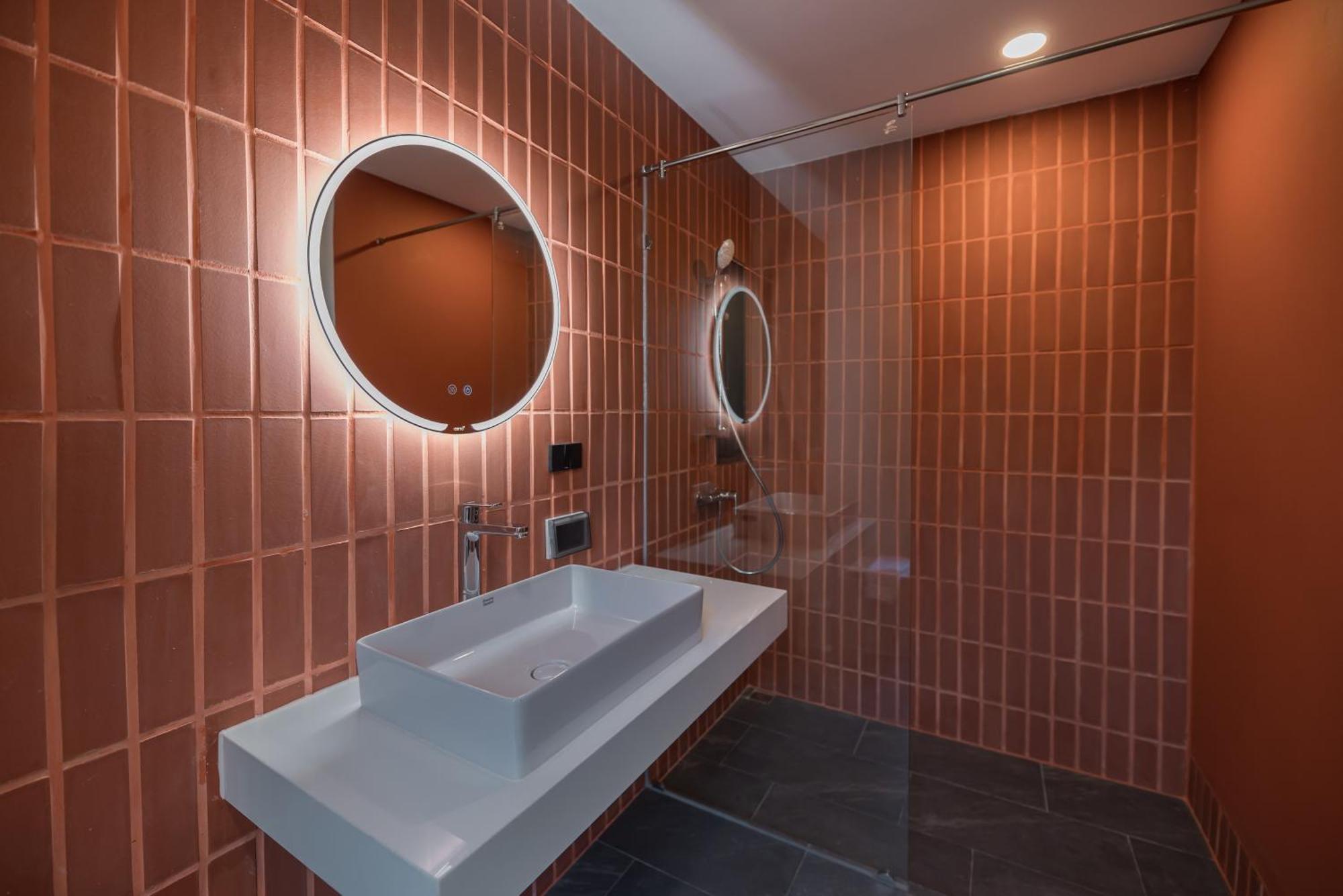 Blu Monkey Hub And Hotel Bangsaen Bilik gambar